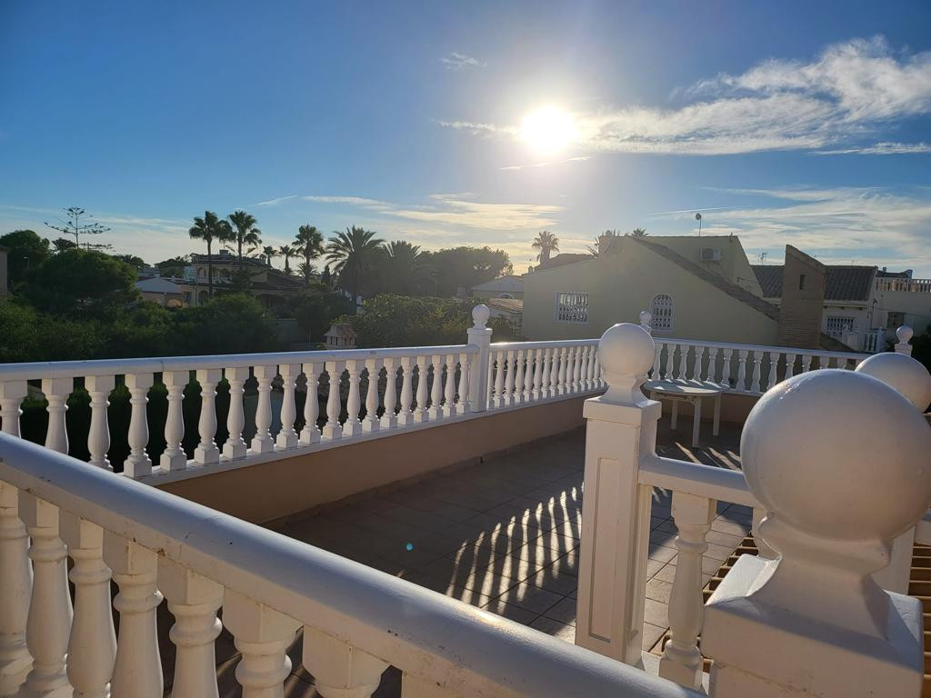 4 Bed Townhouse for sale in Playa Flamenca Costa Blanca, Alicante, Spain