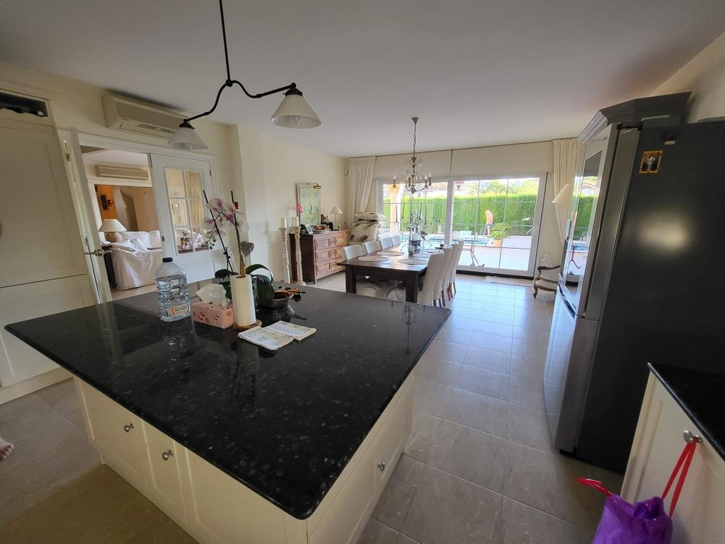 4 Bed Townhouse for sale in Playa Flamenca Costa Blanca, Alicante, Spain