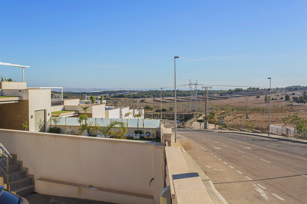 Se vende Villa - Chalet de 3 dormitorios en Costa Blanca, Alicante, España