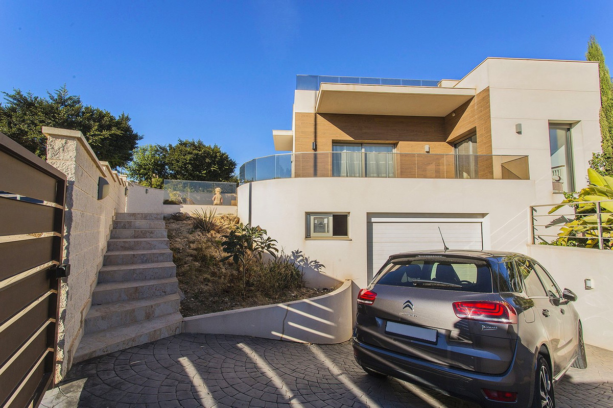 Se vende Villa - Chalet de 3 dormitorios en Costa Blanca, Alicante, España
