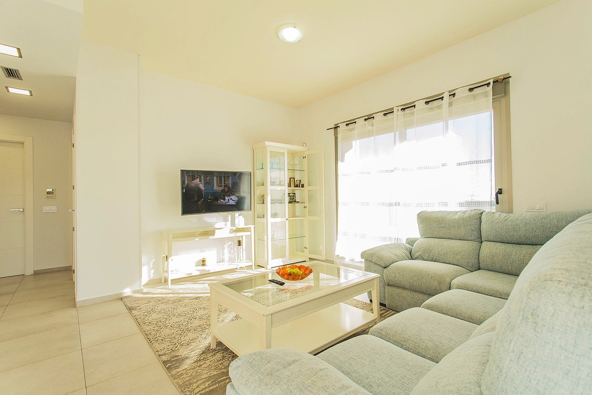 Se vende Villa - Chalet de 3 dormitorios en Costa Blanca, Alicante, España