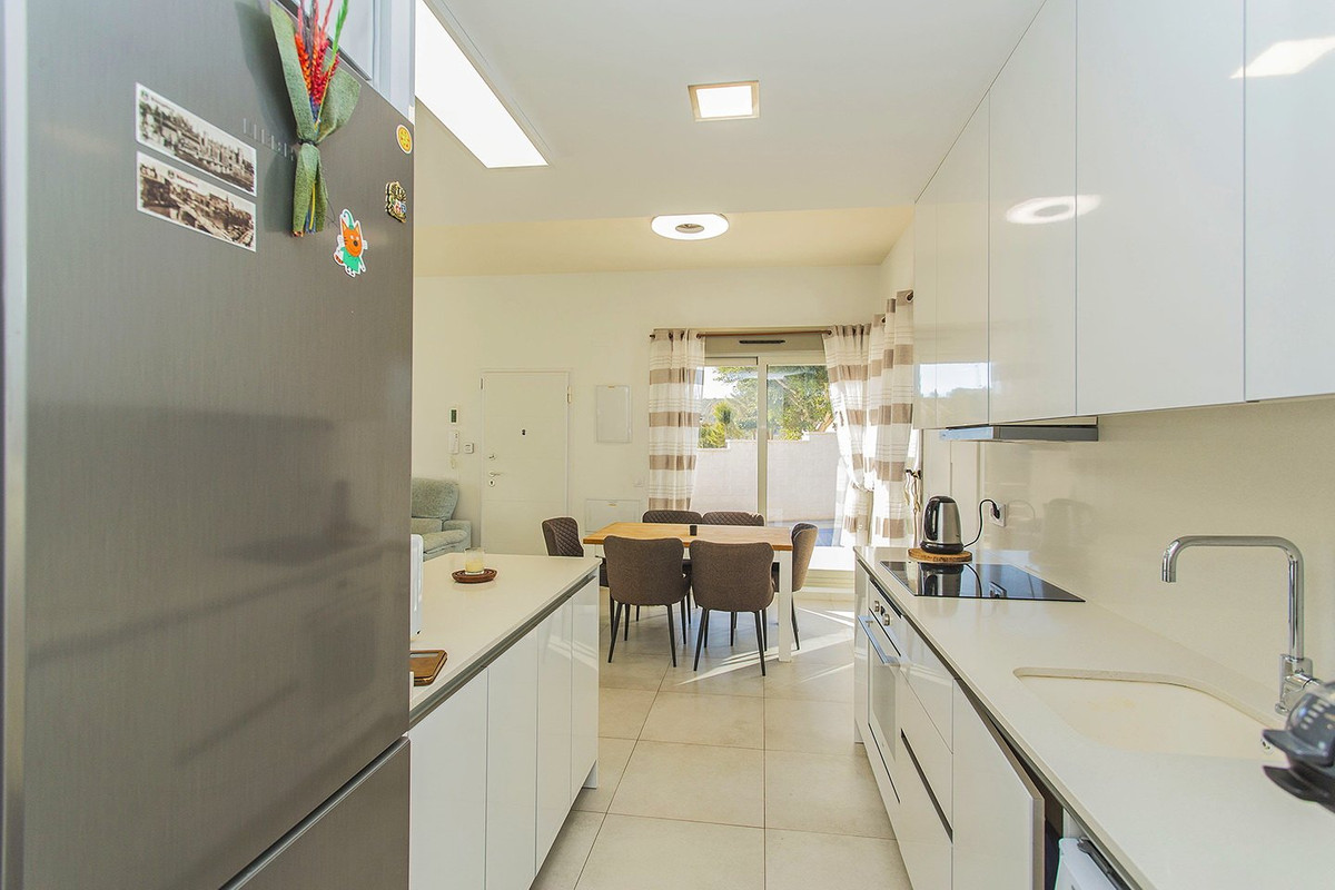 Se vende Villa - Chalet de 3 dormitorios en Costa Blanca, Alicante, España