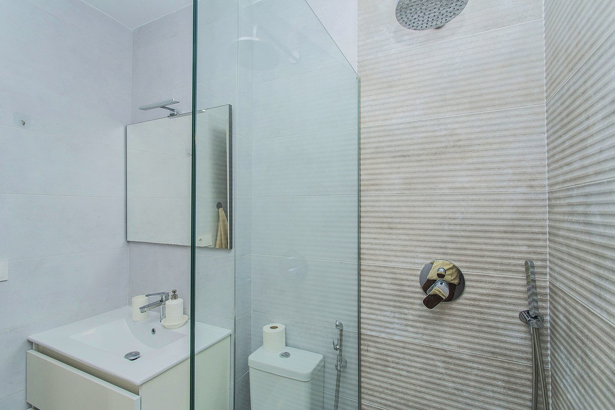 Se vende Villa - Chalet de 3 dormitorios en Costa Blanca, Alicante, España