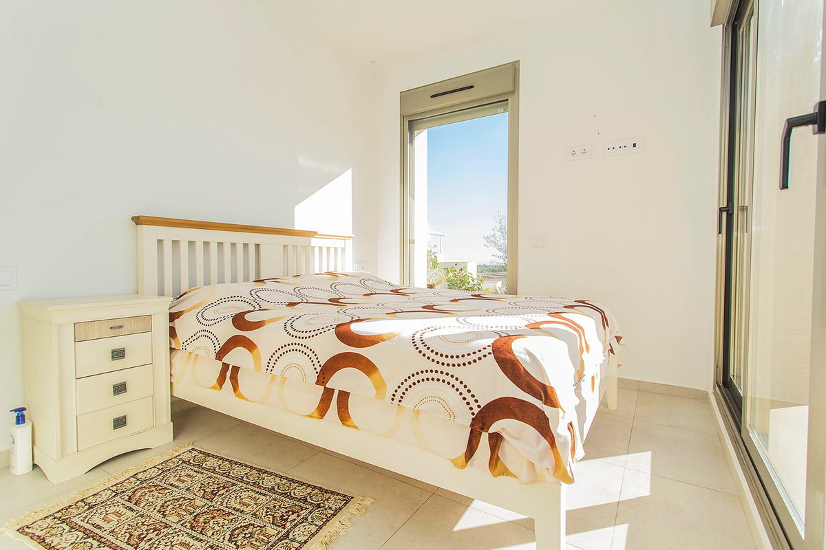 Se vende Villa - Chalet de 3 dormitorios en Costa Blanca, Alicante, España