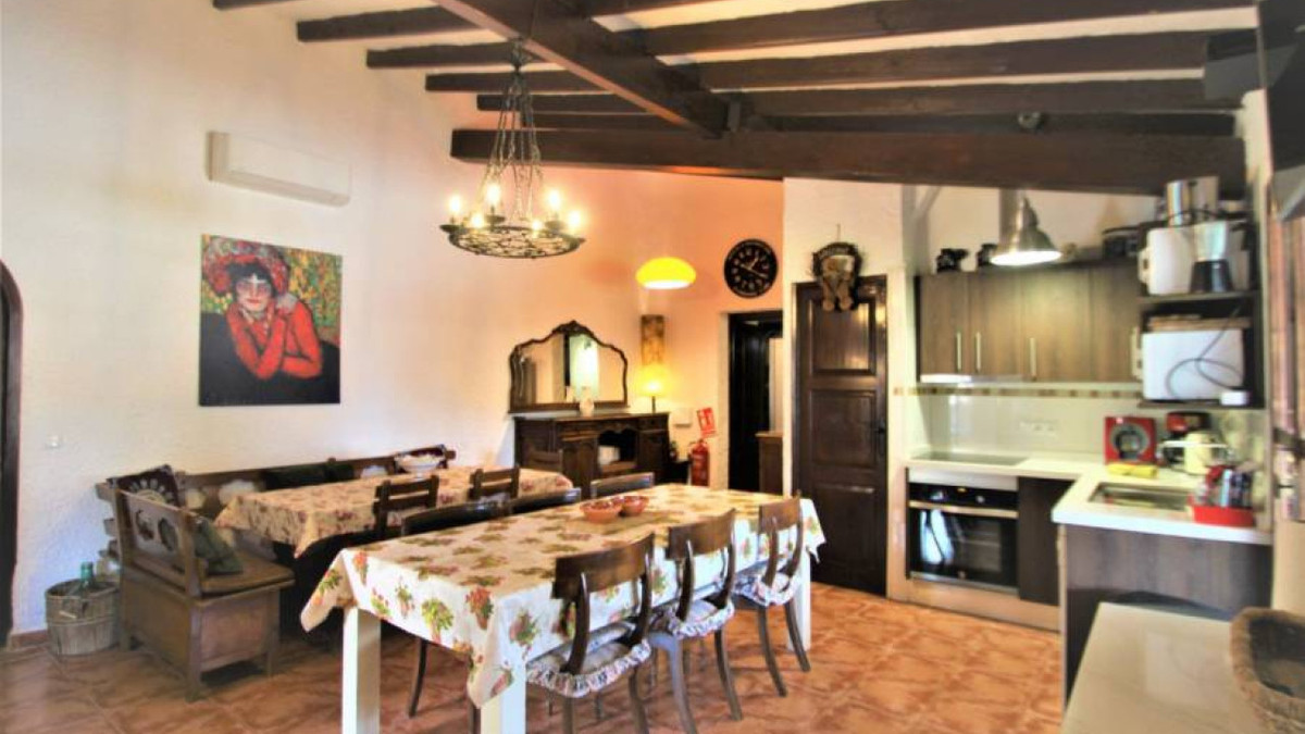 Se vende Villa - Chalet de 9 dormitorios en Costa Blanca, Alicante, España