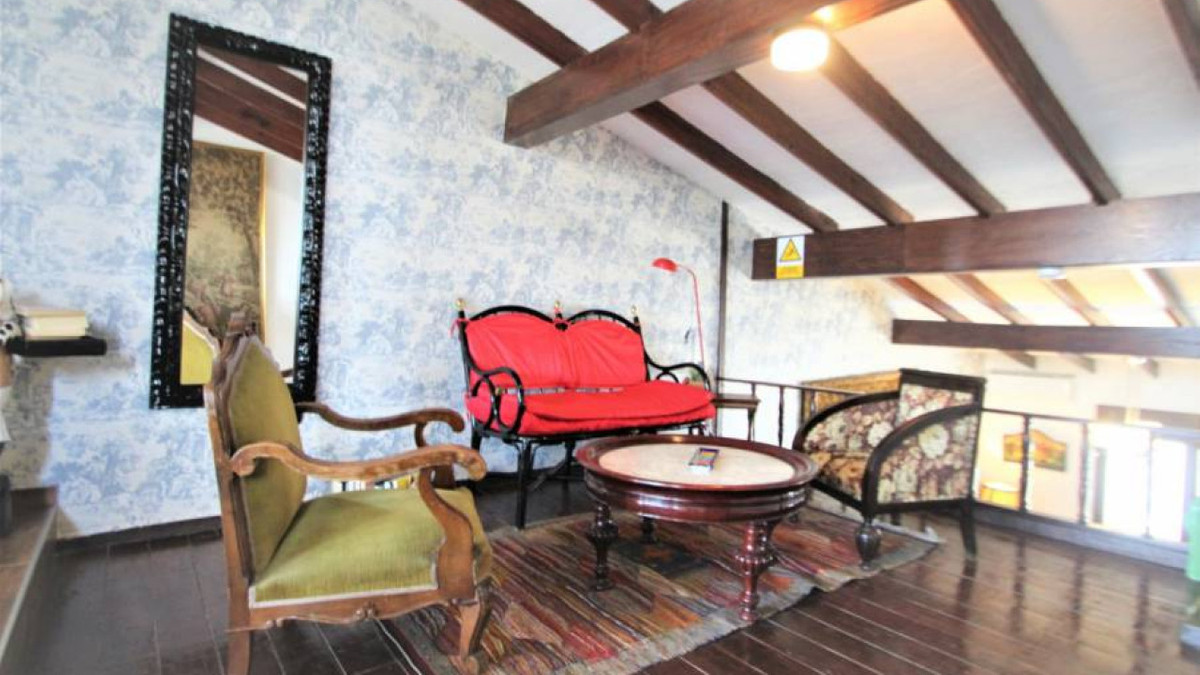 Se vende Villa - Chalet de 9 dormitorios en Costa Blanca, Alicante, España