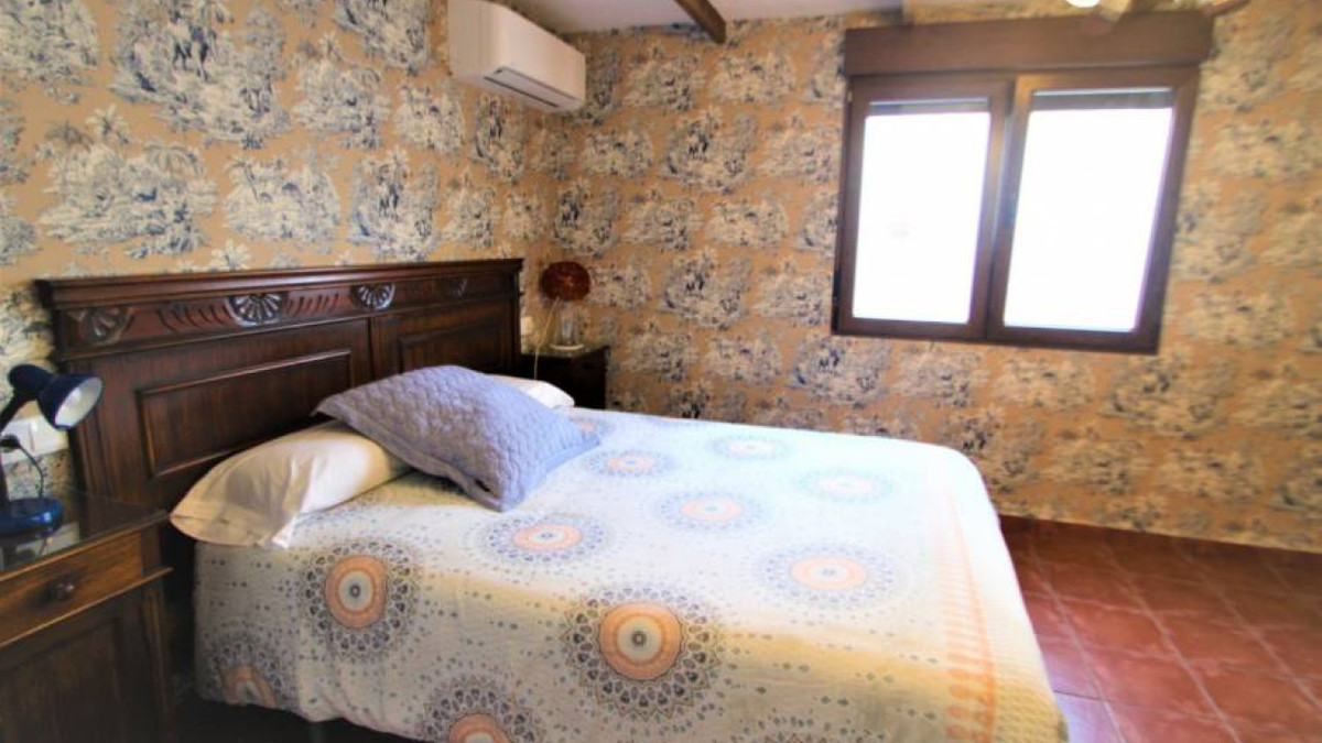 Se vende Villa - Chalet de 9 dormitorios en Costa Blanca, Alicante, España