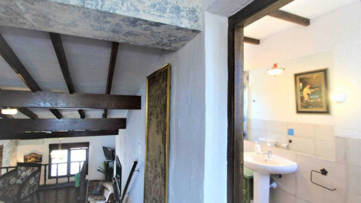 Se vende Villa - Chalet de 9 dormitorios en Costa Blanca, Alicante, España
