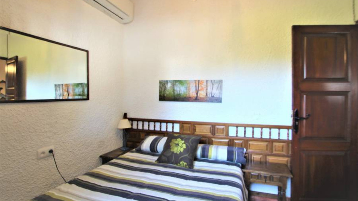 Se vende Villa - Chalet de 9 dormitorios en Costa Blanca, Alicante, España
