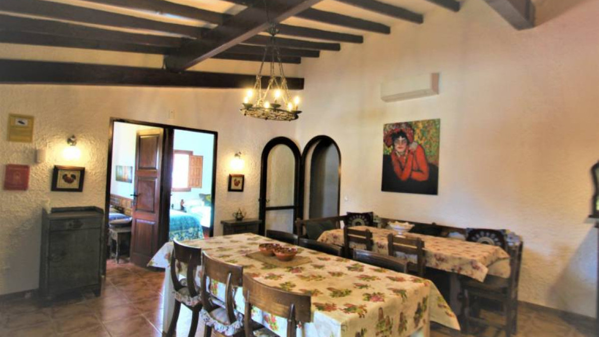 Se vende Villa - Chalet de 9 dormitorios en Costa Blanca, Alicante, España