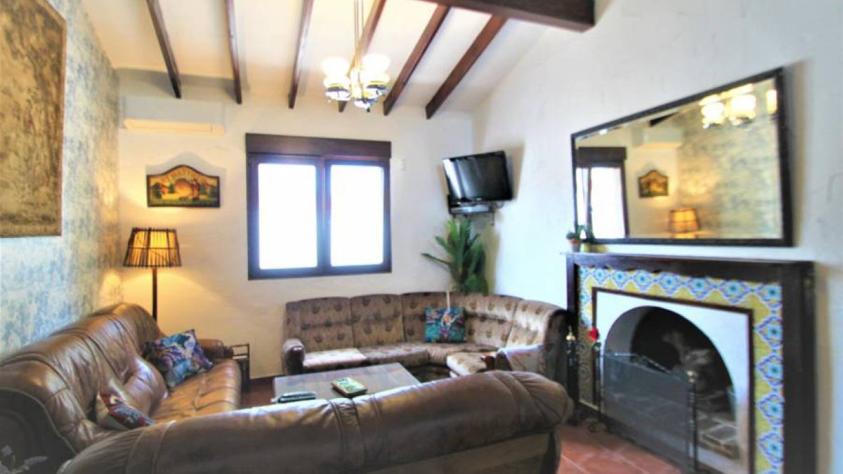 Se vende Villa - Chalet de 9 dormitorios en Costa Blanca, Alicante, España