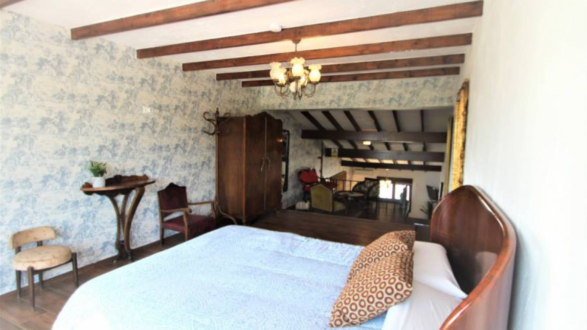 Se vende Villa - Chalet de 9 dormitorios en Costa Blanca, Alicante, España