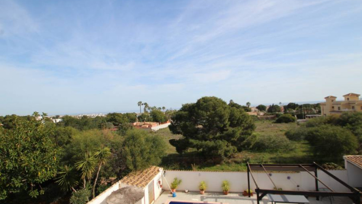 Se vende Villa - Chalet de 9 dormitorios en Costa Blanca, Alicante, España