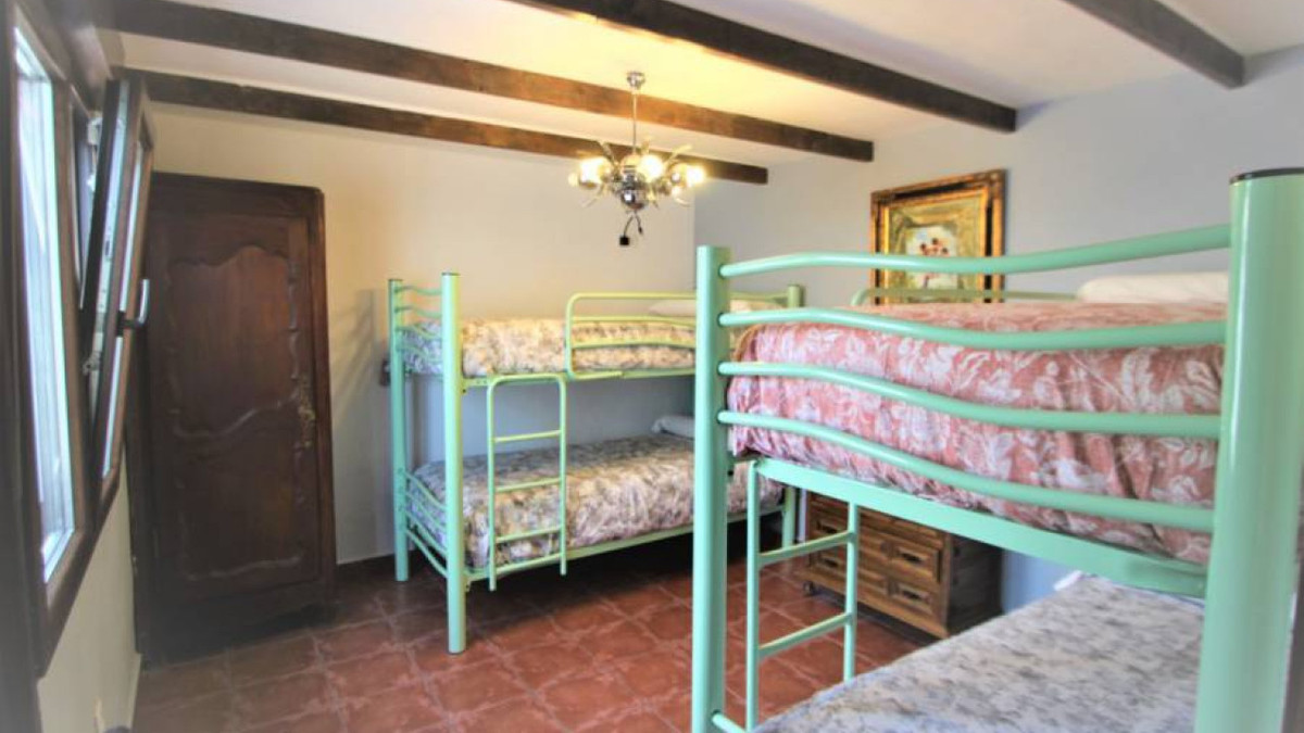 Se vende Villa - Chalet de 9 dormitorios en Costa Blanca, Alicante, España
