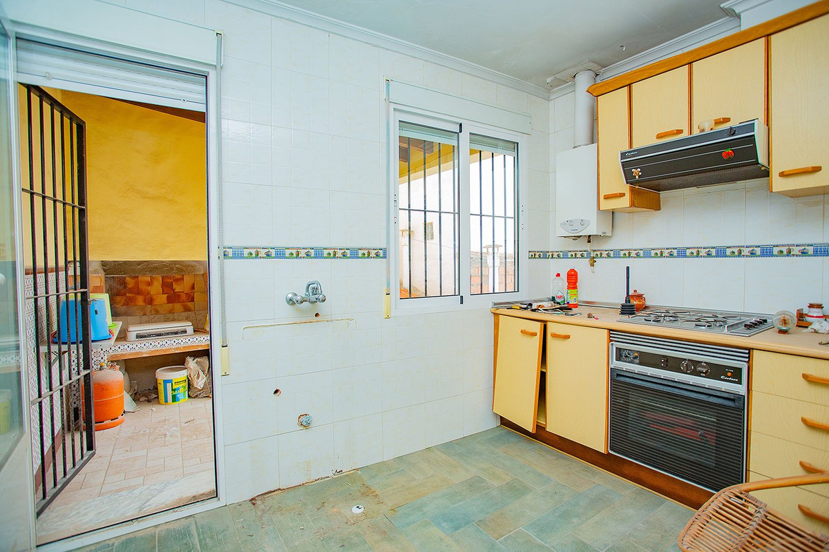 4 Bed Apartment for sale in Torrevieja Costa Blanca, Alicante, Spain