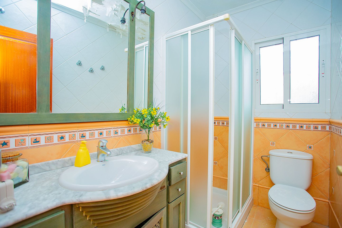 4 Bed Apartment for sale in Torrevieja Costa Blanca, Alicante, Spain