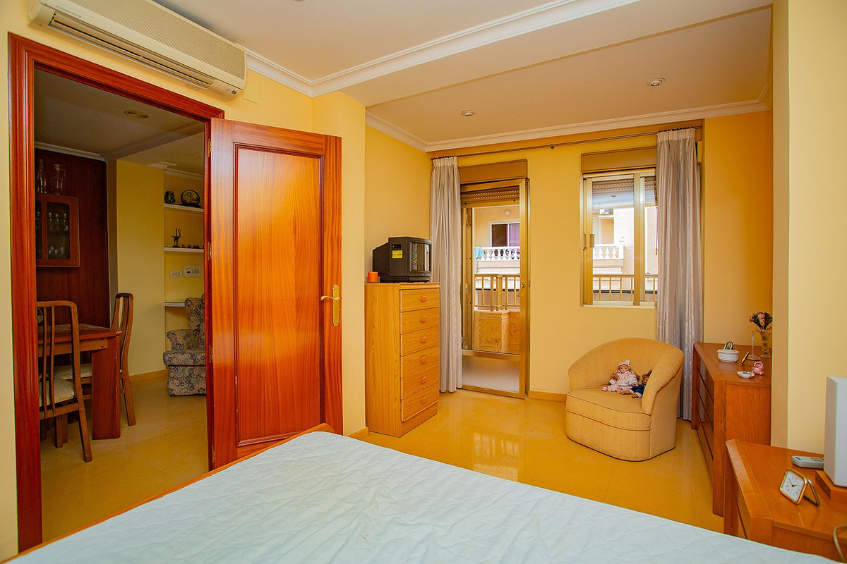 4 Bed Apartment for sale in Torrevieja Costa Blanca, Alicante, Spain