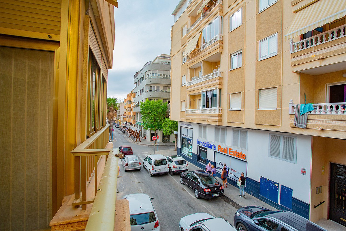 4 Bed Apartment for sale in Torrevieja Costa Blanca, Alicante, Spain