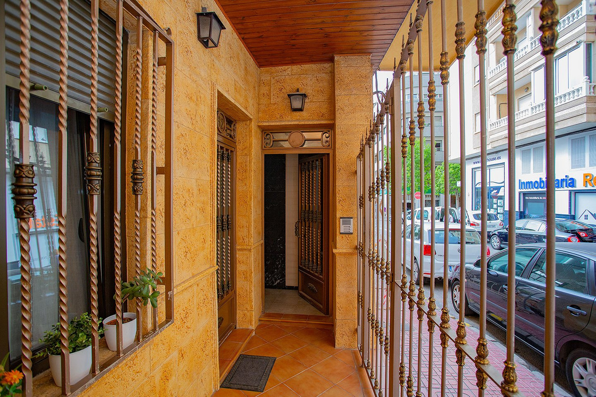 4 Bed Apartment for sale in Torrevieja Costa Blanca, Alicante, Spain