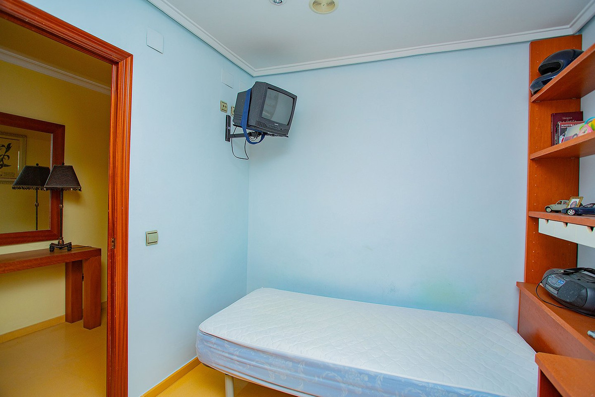 4 Bed Apartment for sale in Torrevieja Costa Blanca, Alicante, Spain