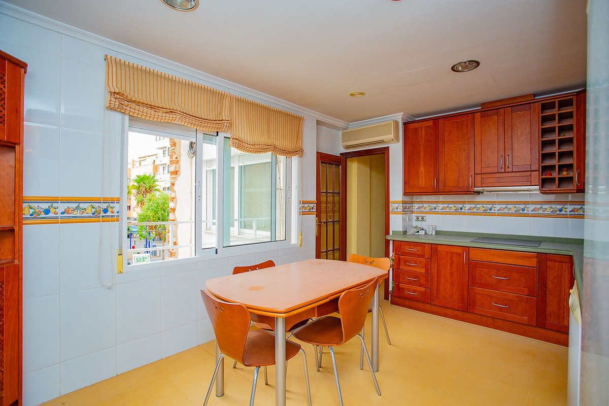 4 Bed Apartment for sale in Torrevieja Costa Blanca, Alicante, Spain