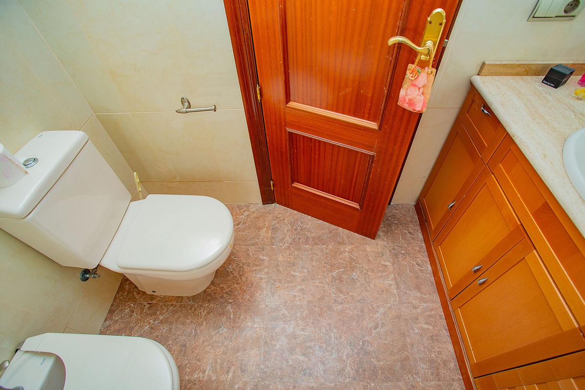 4 Bed Apartment for sale in Torrevieja Costa Blanca, Alicante, Spain