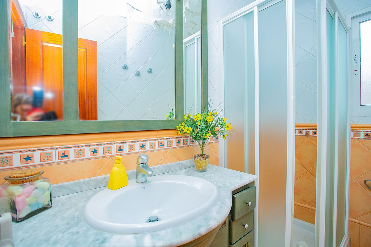 4 Bed Apartment for sale in Torrevieja Costa Blanca, Alicante, Spain