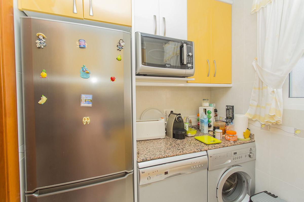 Se vende Apartamento Planta Media de 3 dormitorios en Costa Blanca, Alicante, España