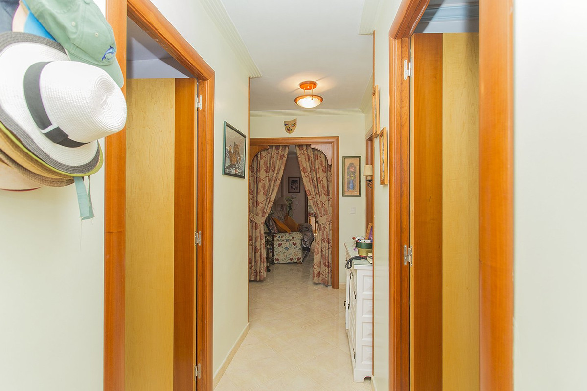 Se vende Apartamento Planta Media de 3 dormitorios en Costa Blanca, Alicante, España