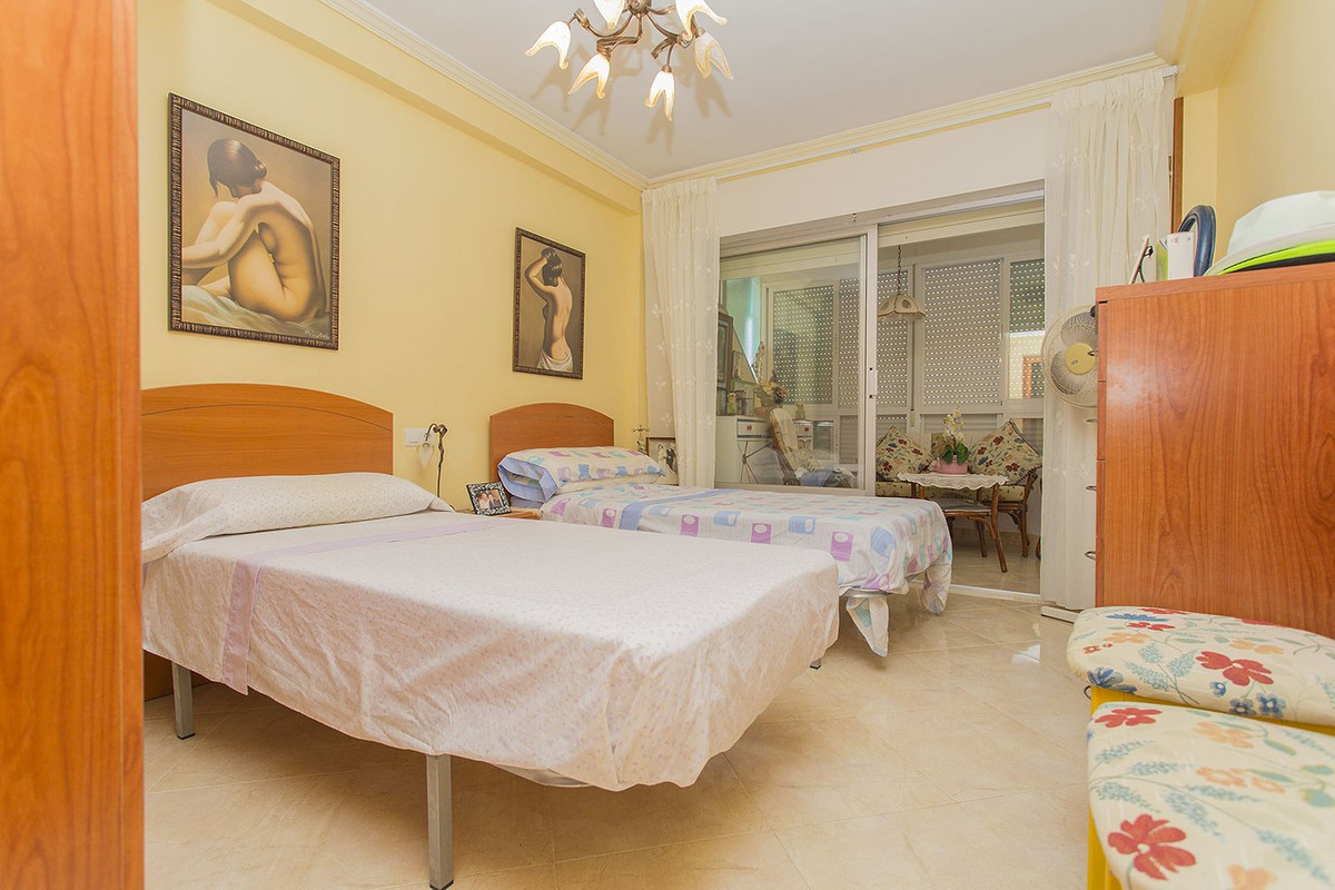 Se vende Apartamento Planta Media de 3 dormitorios en Costa Blanca, Alicante, España