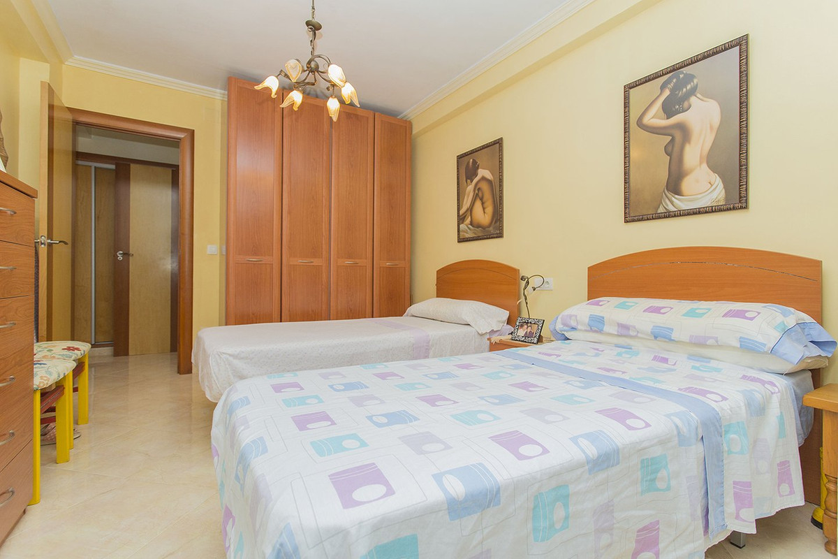 Se vende Apartamento Planta Media de 3 dormitorios en Costa Blanca, Alicante, España
