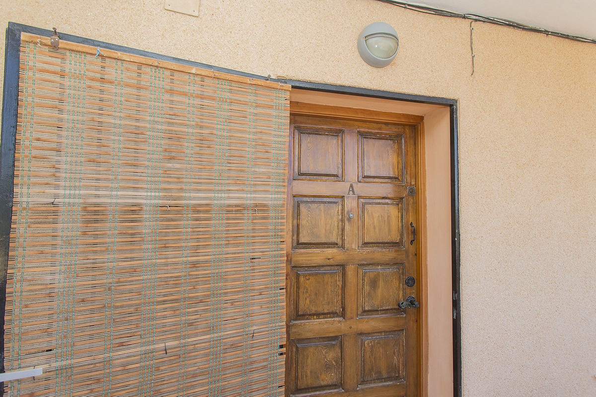 Se vende Apartamento Planta Media de 3 dormitorios en Costa Blanca, Alicante, España