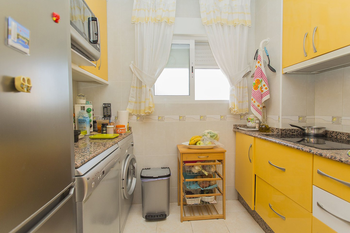 Se vende Apartamento Planta Media de 3 dormitorios en Costa Blanca, Alicante, España