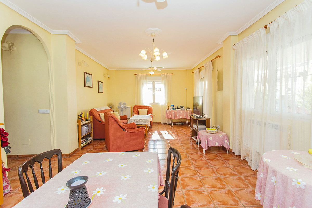 Se vende Villa - Chalet de 5 dormitorios en Costa Blanca, Alicante, España