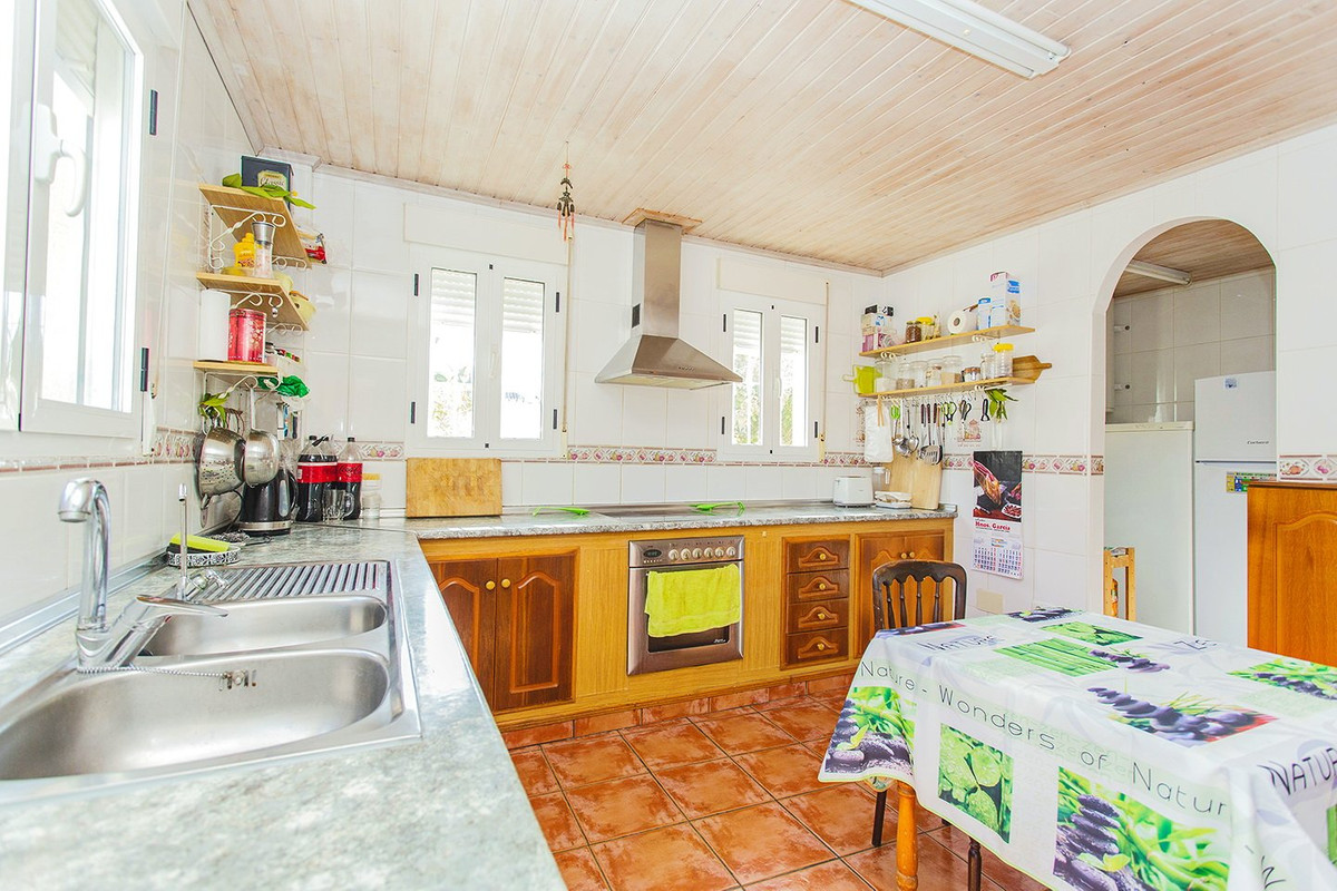 Se vende Villa - Chalet de 5 dormitorios en Costa Blanca, Alicante, España