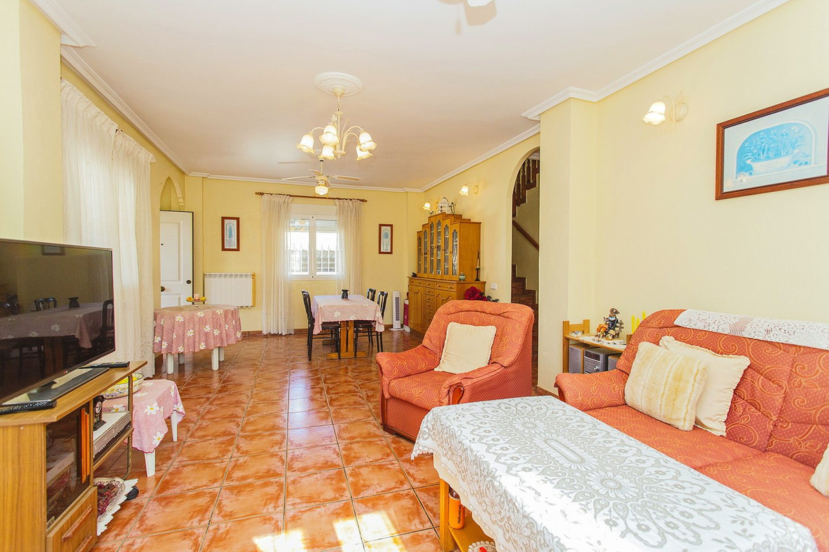 Se vende Villa - Chalet de 5 dormitorios en Costa Blanca, Alicante, España