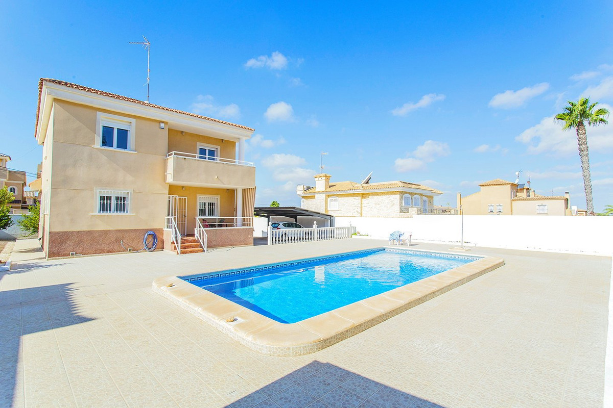 Se vende Villa - Chalet de 5 dormitorios en Costa Blanca, Alicante, España