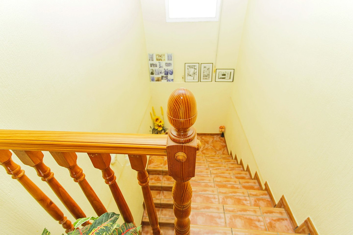 Se vende Villa - Chalet de 5 dormitorios en Costa Blanca, Alicante, España