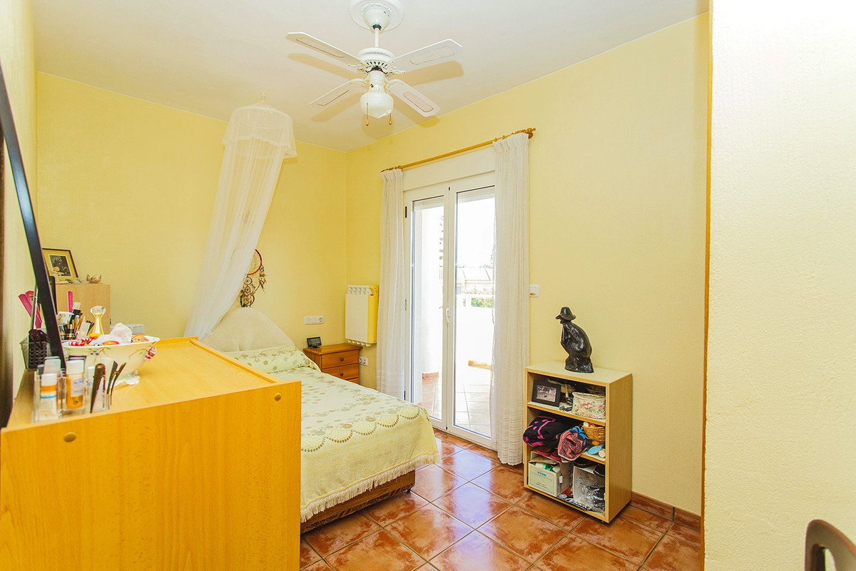 Se vende Villa - Chalet de 5 dormitorios en Costa Blanca, Alicante, España
