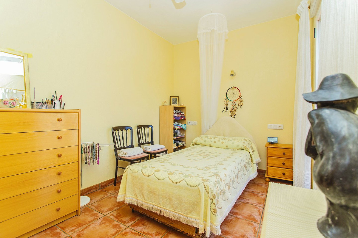 Se vende Villa - Chalet de 5 dormitorios en Costa Blanca, Alicante, España