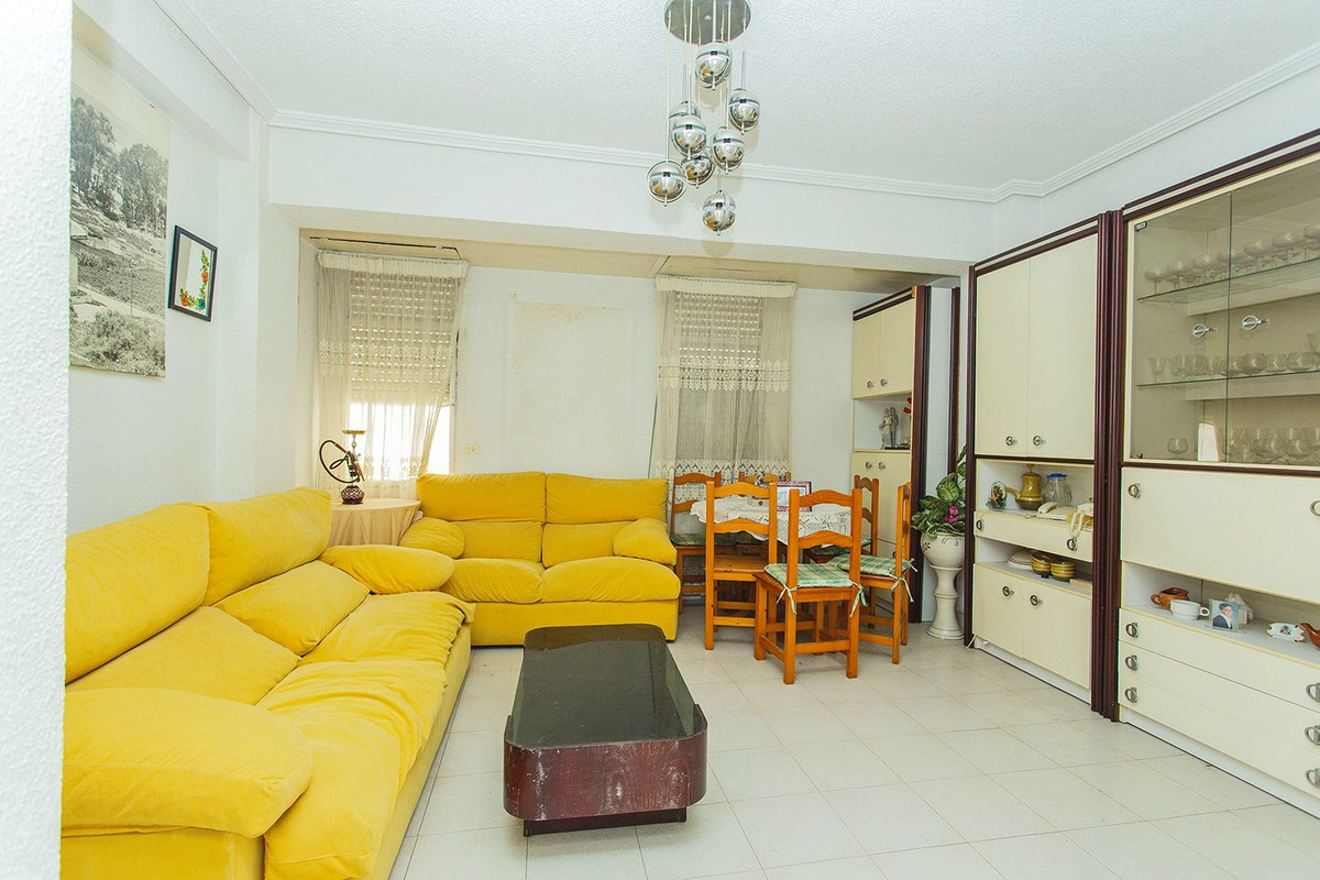 Se vende Apartamento Planta Media de 4 dormitorios en Costa Blanca, Alicante, España