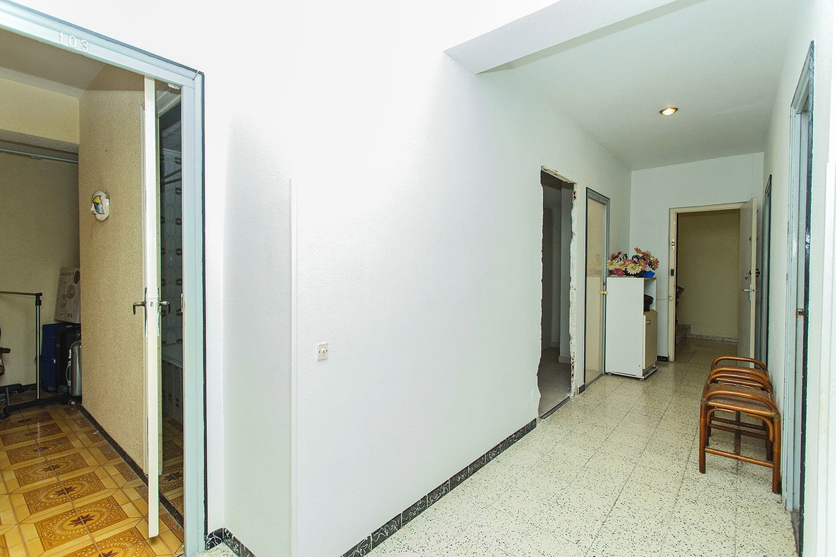 Se vende Apartamento Planta Media de 4 dormitorios en Costa Blanca, Alicante, España