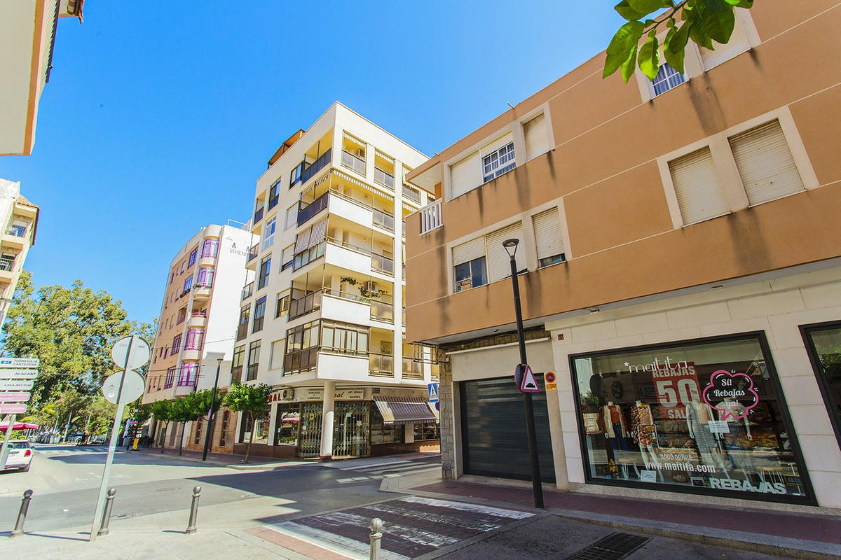 Se vende Apartamento Planta Media de 4 dormitorios en Costa Blanca, Alicante, España