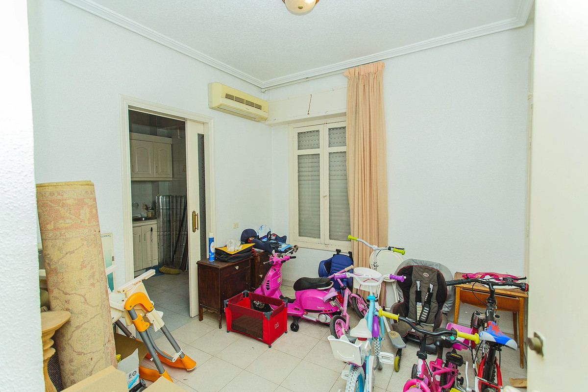 Se vende Apartamento Planta Media de 4 dormitorios en Costa Blanca, Alicante, España