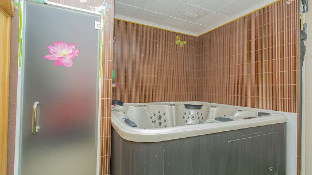 Commercial unit for sale in Torrevieja Costa Blanca, Alicante, Spain