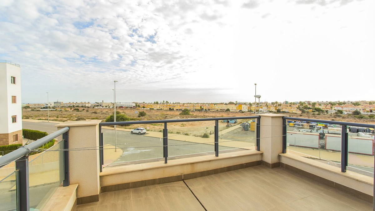 Se vende Villa - Chalet de 3 dormitorios en Costa Blanca, Alicante, España
