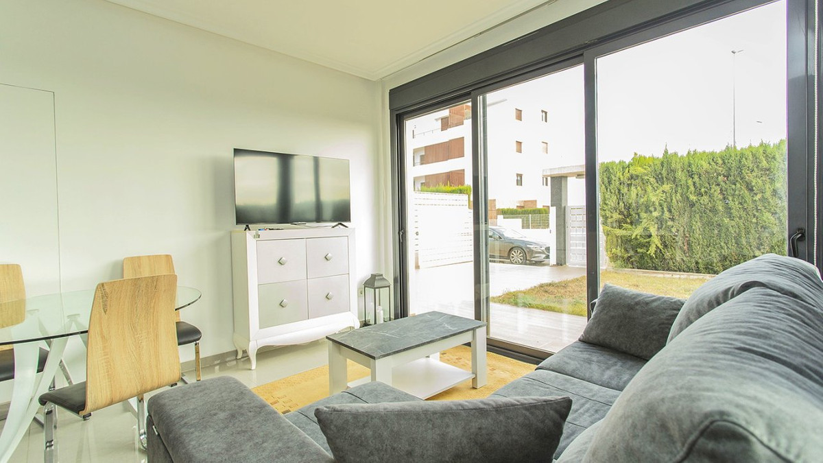 Se vende Villa - Chalet de 3 dormitorios en Costa Blanca, Alicante, España