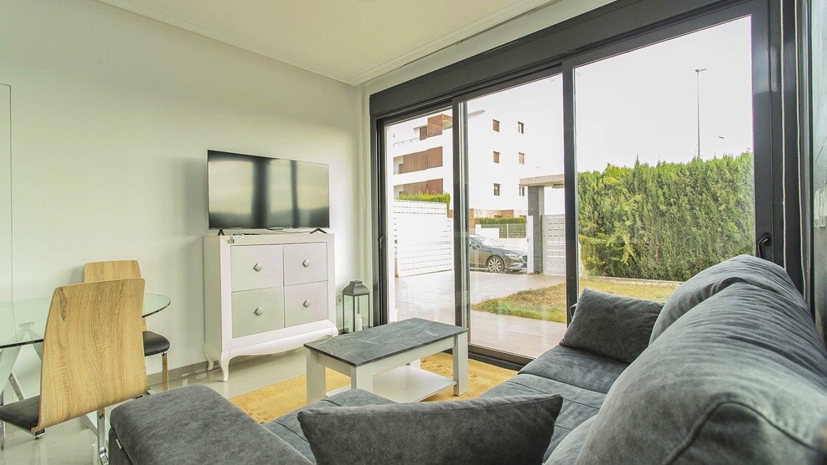 Se vende Villa - Chalet de 3 dormitorios en Costa Blanca, Alicante, España
