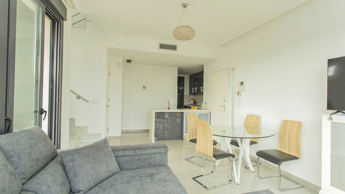 Se vende Villa - Chalet de 3 dormitorios en Costa Blanca, Alicante, España