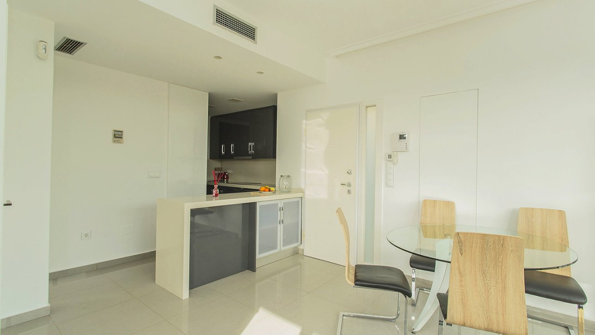 Se vende Villa - Chalet de 3 dormitorios en Costa Blanca, Alicante, España